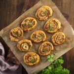 Bifteki-Schnecken: Der perfekte Snack für Gäste und unterwegs