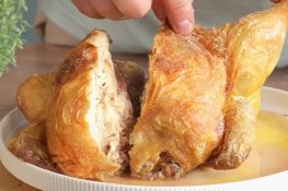BBQ-Hähnchenschenkel aus dem Airfryer: saftig, würzig und herrlich klebrig