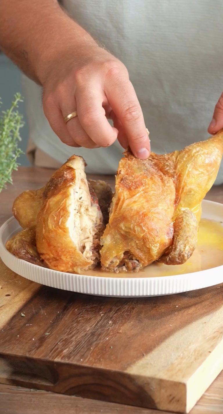 BBQ-Hähnchenschenkel aus dem Airfryer: saftig, würzig und herrlich klebrig Ganzes Hähnchen aus dem Airfryer